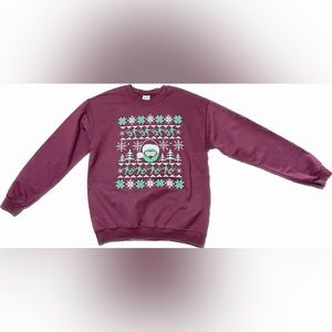 GILDAN burgundy sweater. Size adult, medium.